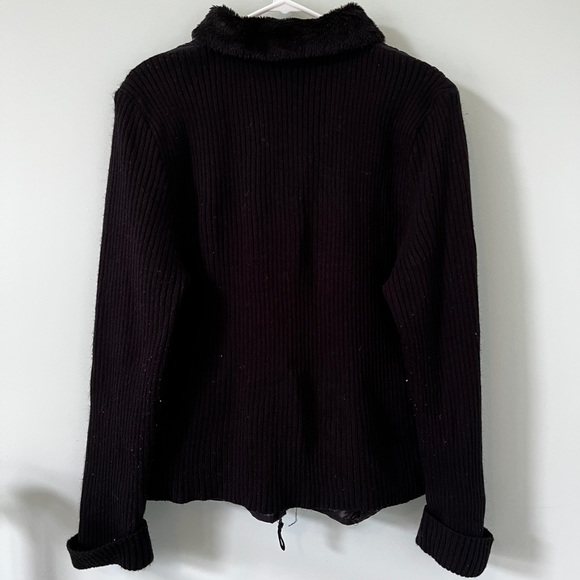 Fashion Classics XXL Women’s Lightweight Winter Jacket, black with plaid pattern - Picture 4 of 6